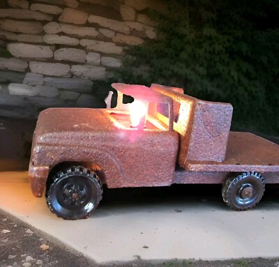 Vintag Rusty Metal Art Pressed Steel Truck Table Light Lamp Unique Country Decor
