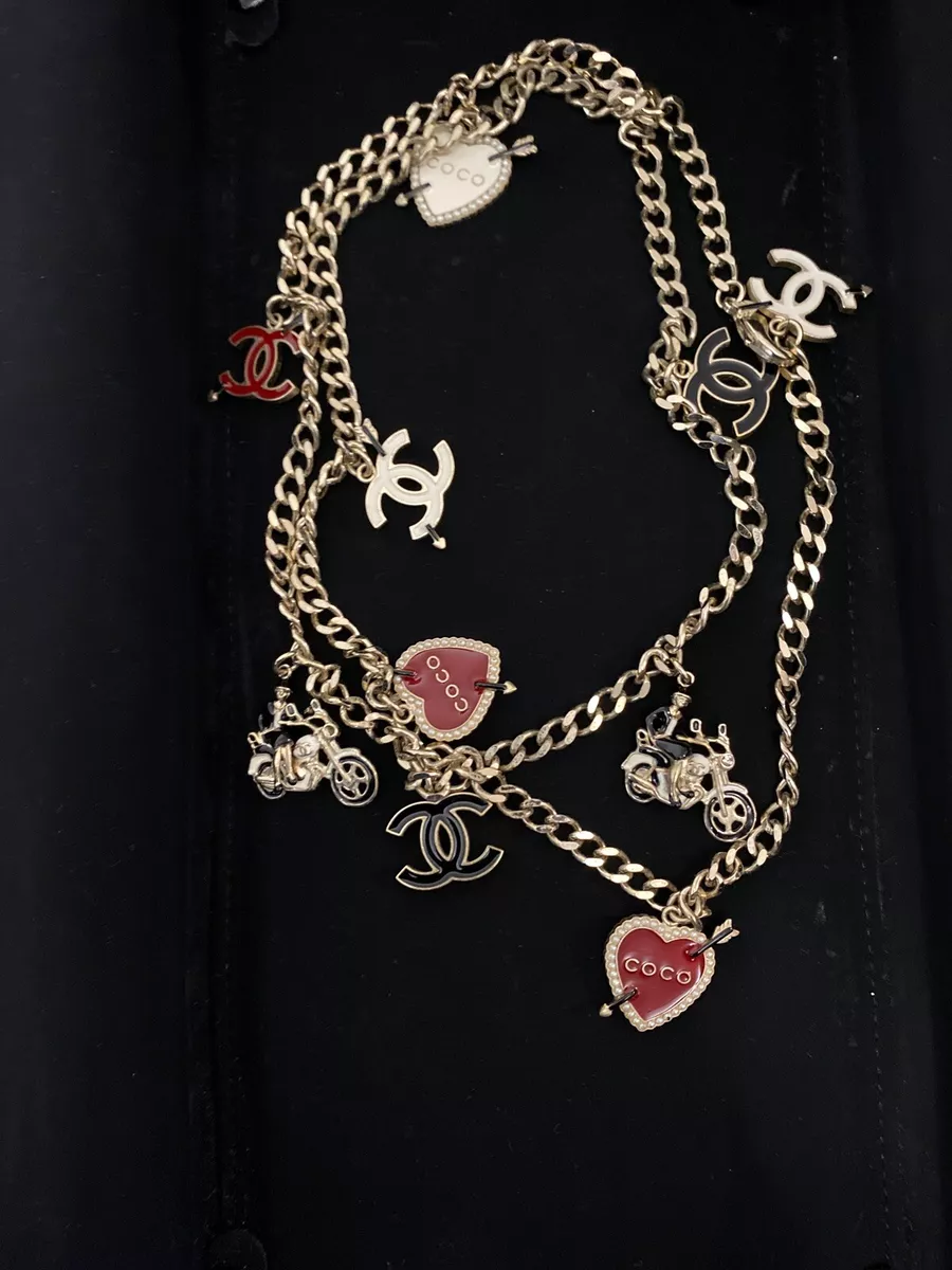 Chanel Pre-owned 1995 Heart Charm Chain Belt - Gold