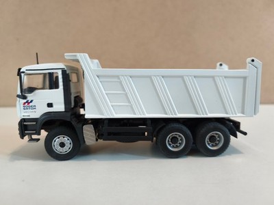 MAN TGA M WW Muldenkipper der Firma Sogea Satom von Conrad 1:50