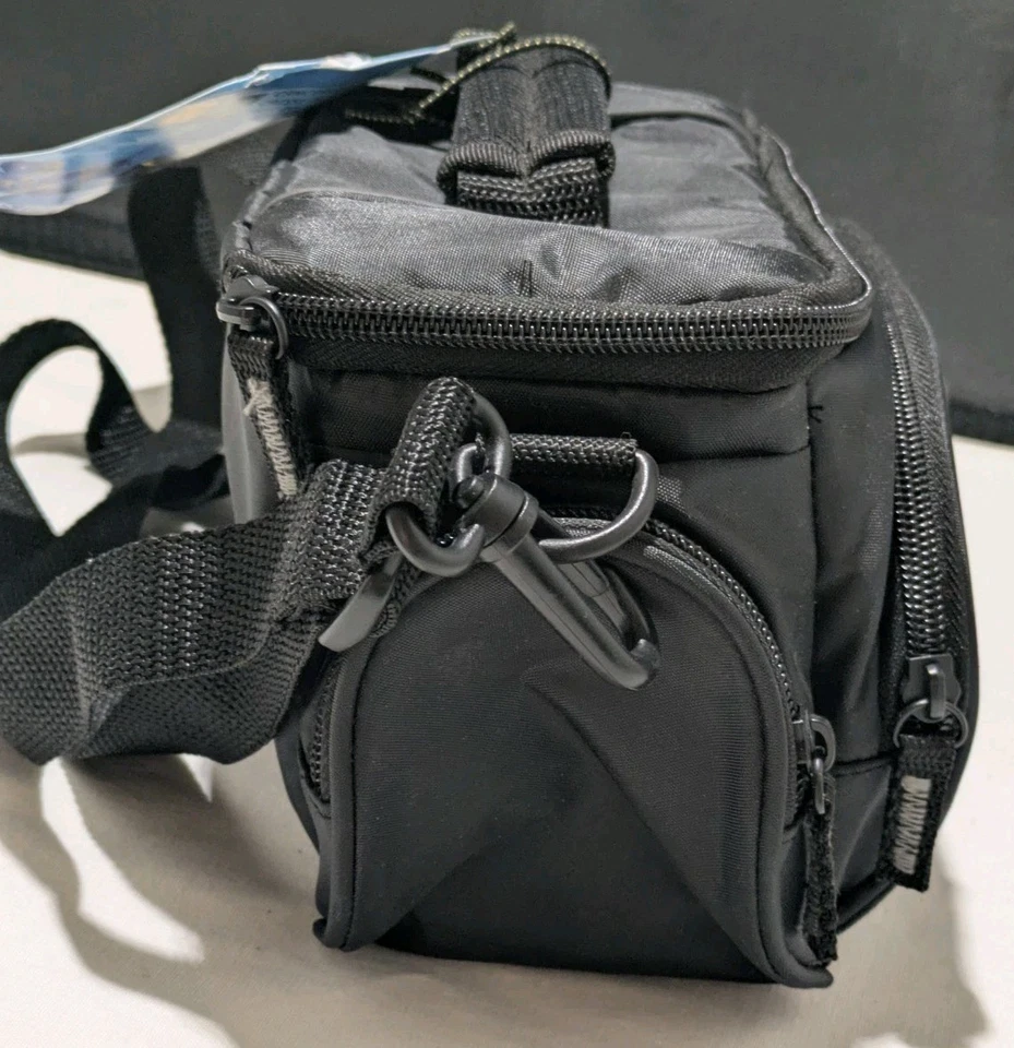 Case Logic TBC-5 Medium Compact Camcorder Case NWT - Image 3 of 4