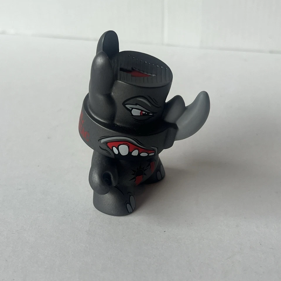 Kidrobot Fatcap Serie 3 D. Ross Escriba Rinoceronte Gris 2.5" Graffiti Arte Juguete Gorra Grasa Foto 4 de 4
