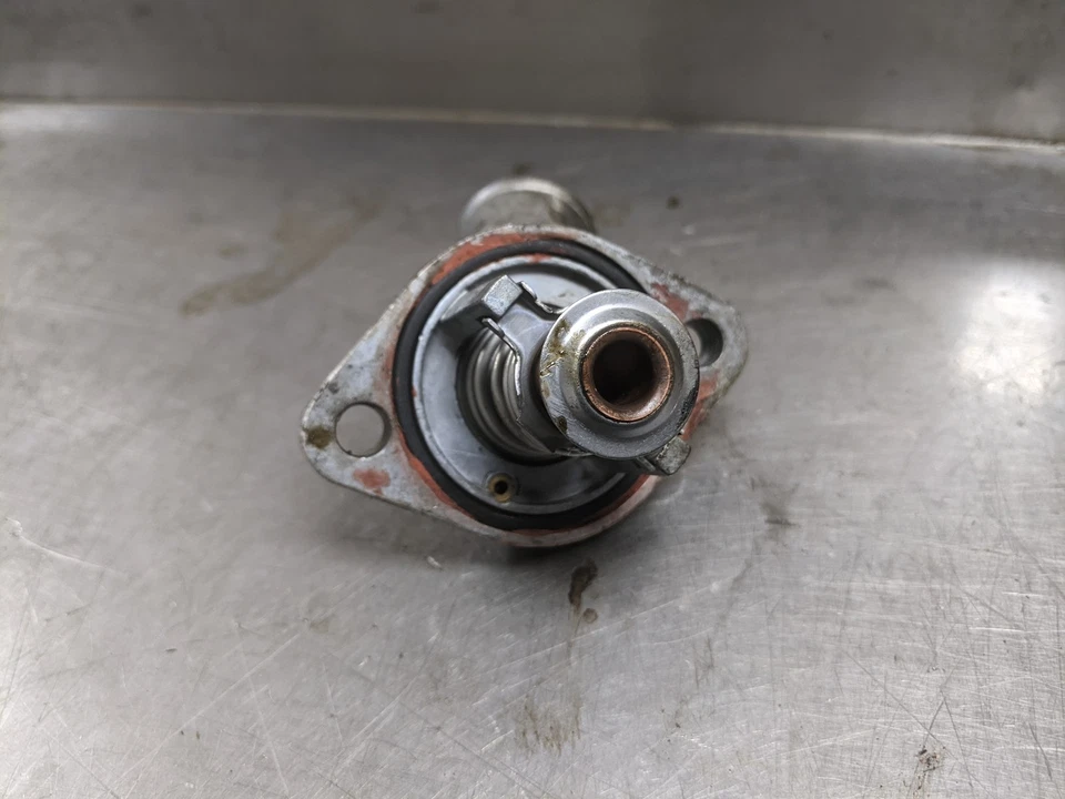 Carcasa de termostato para 00-02 Saturn SL1 1.9 Foto 3 de 4