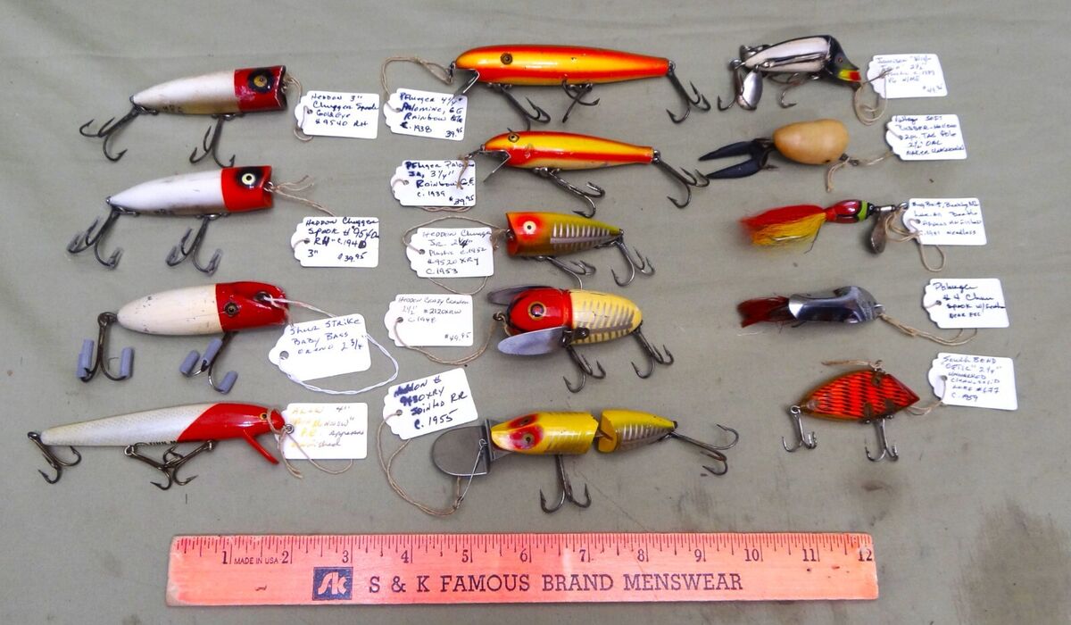 14 Vintage Fishing Lures, 1930's-60's, Heddon, Pflueger 14 Vintage Fishing Lures, 1930's-60's, Heddon, Pflueger