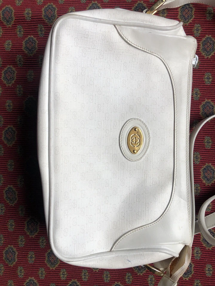 Bolsa de mão de couro vintage Gucci dos anos 1980 com número de identificação - Imagem 3 de 4