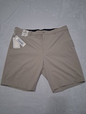 Hart Schaffner Marx Luxury Performance Mens Shorts Size 40 Tan Flat Front 