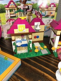 LEGO FRIENDS: Heartlake City Pool (41008) 100% Complete, w/manuals, no box