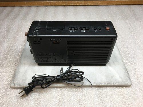 Vintage Black Proton Model 320 Digital AM FM Dual Alarm Clock Radio Works - Picture 5 of 8