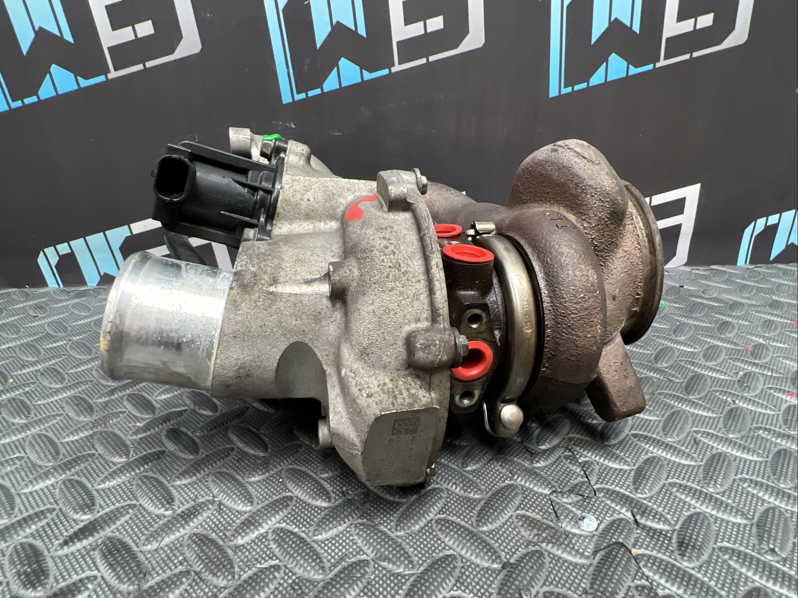 OEM Maserati Ghibli 3.0L Turbo Turbocharger Exhaust Manifold Left Side 2014-2020