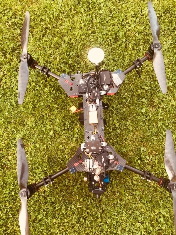 Quadcopter Alien H4 Carbon Data Link Brille kleines Monster - Bild 3 von 4