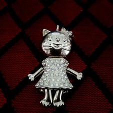 Hello Kitty Crystal Pendant in Stainless Steel - Moveable - Excellent Condition 
