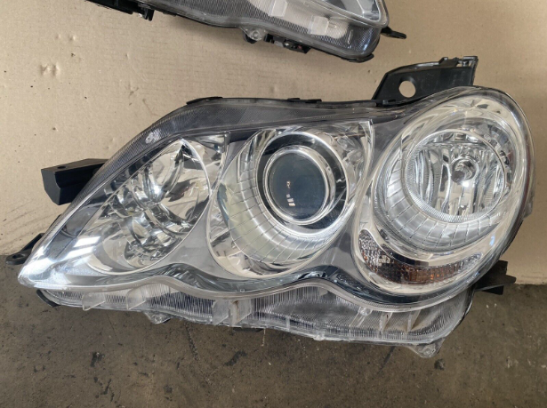 2006- Toyota Mark X GRX120 HID Headlights Lights Lamps Left 2006- Toyota Mark X GRX120 HID Headlights Lights Lamps Left