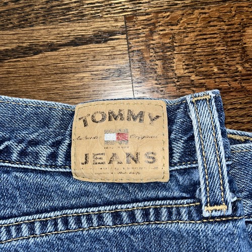 Tommy Hilfiger Medium Wash Denim Jeans Men's 40x32 - Picture 2 of 12