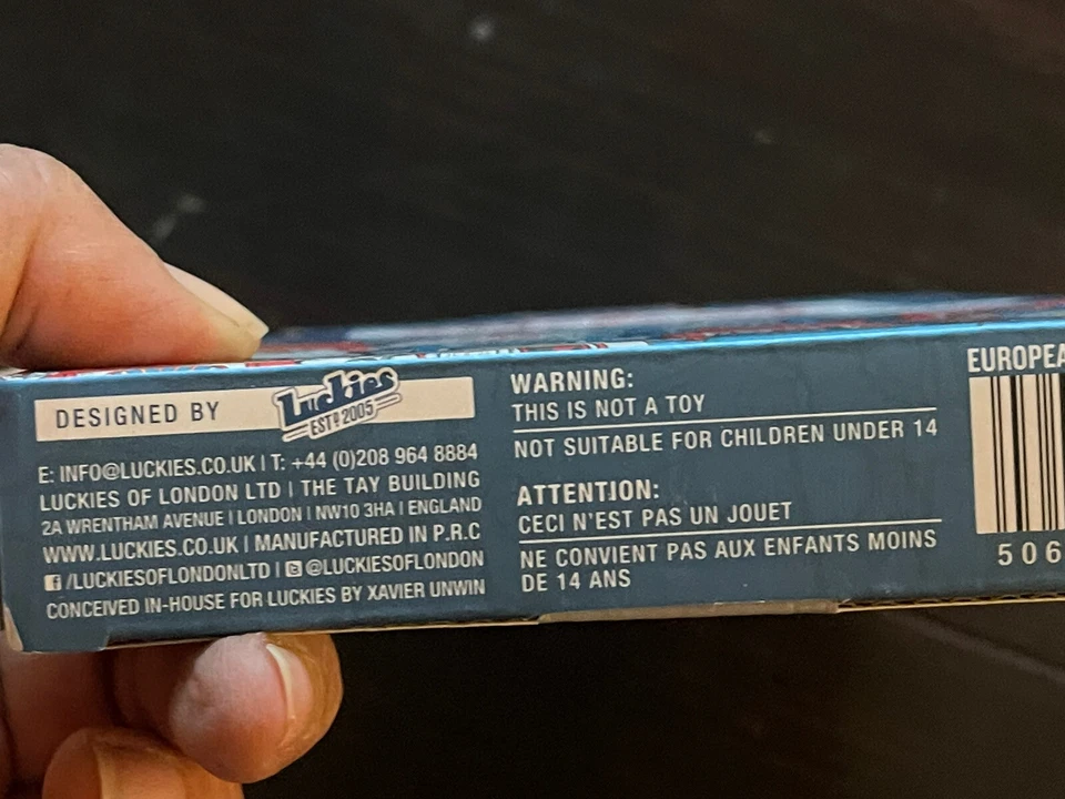 ROBOT Wrapping Paper Gift Wrap Make 6 ROBOTS Paper Cadeaux Luckies of London - Image 4 of 4