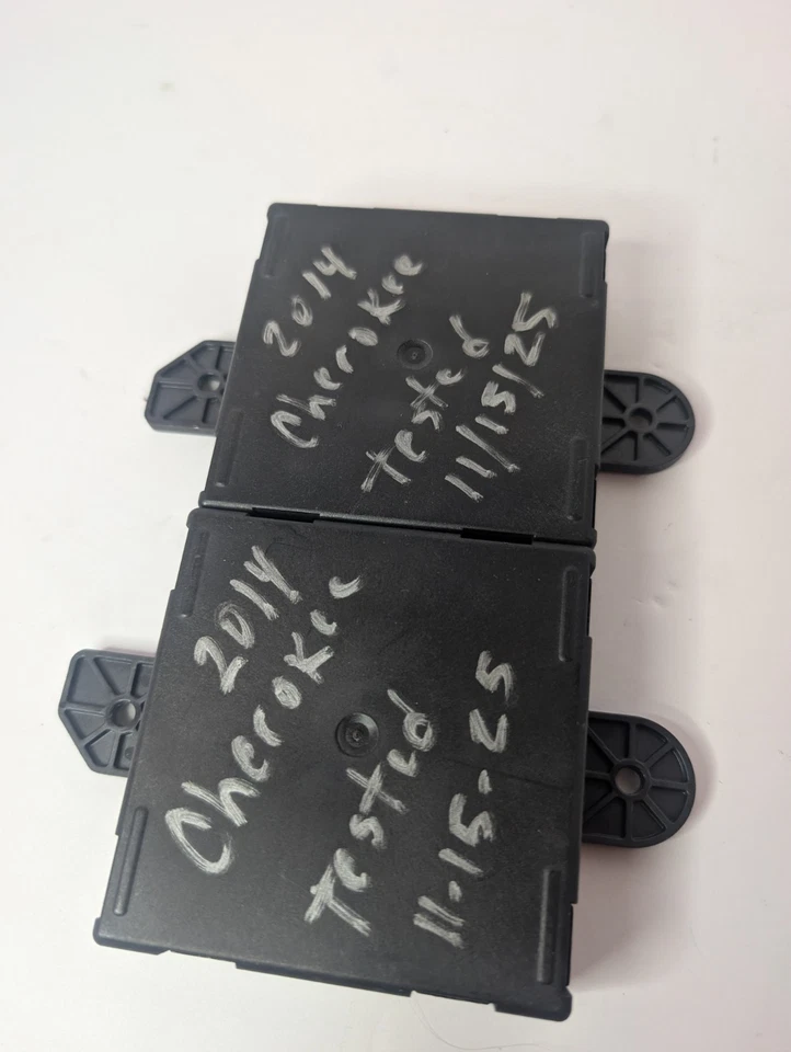 2014 Jeep Cherokee Front Door Modules OEM P68155770AE P68155771AE Tested - Image 3 of 4