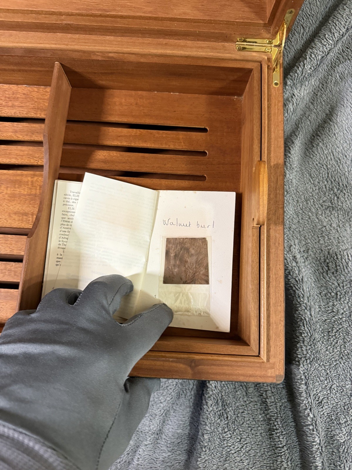 Elie Bleu Walnut Burl 200 Cigar Humidor - Beautiful vintage Box - Preowned 