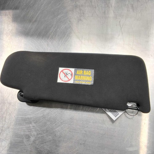 Maserati Ghibli 2019 Left Sun visor Black P/N 670200825 Photo - $150