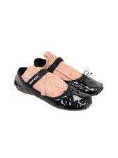 MIU MIU black patent leather square-toe ballerina flats. Size: 39 EU.