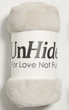 UnHide Lil' Marsh 60” x 80”  Faux Fur Blanket Medium Beige Bear NEW in Wrapping