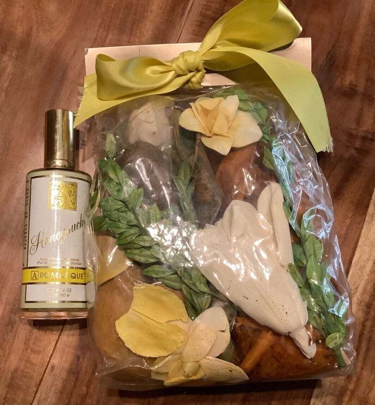 Aromatique Honeysuckle Room  Spray 97% full 4 oz.+ Honeysuckle Potpourri
