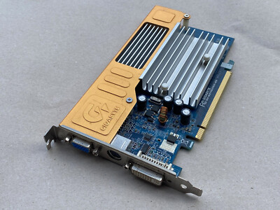 GIGABYTE GV-NX73G256D-RH GeForce Grafikkarte