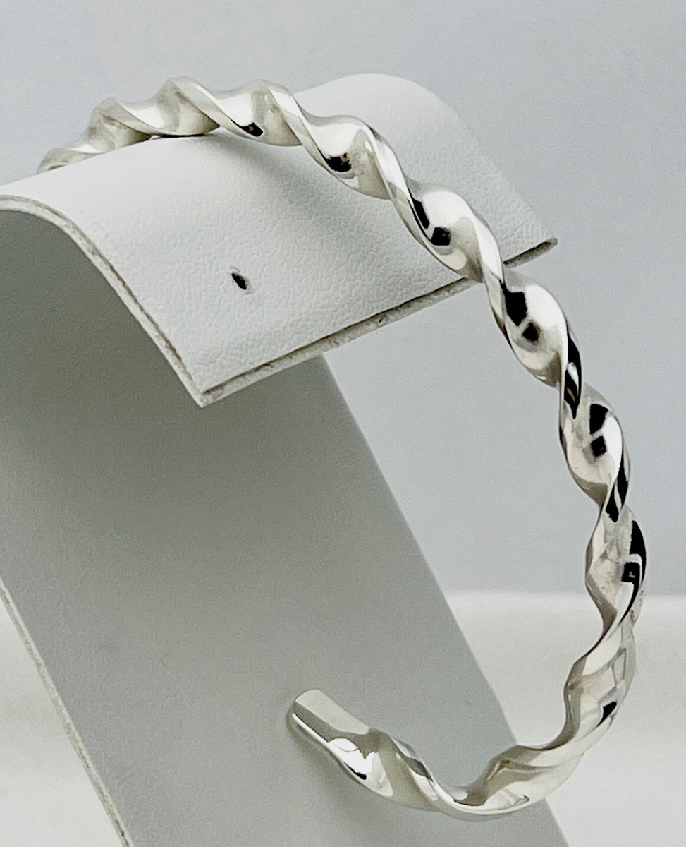 DaneCraft Tarnish Free 925 Sterling Silver 19 Gram Twist Bangle