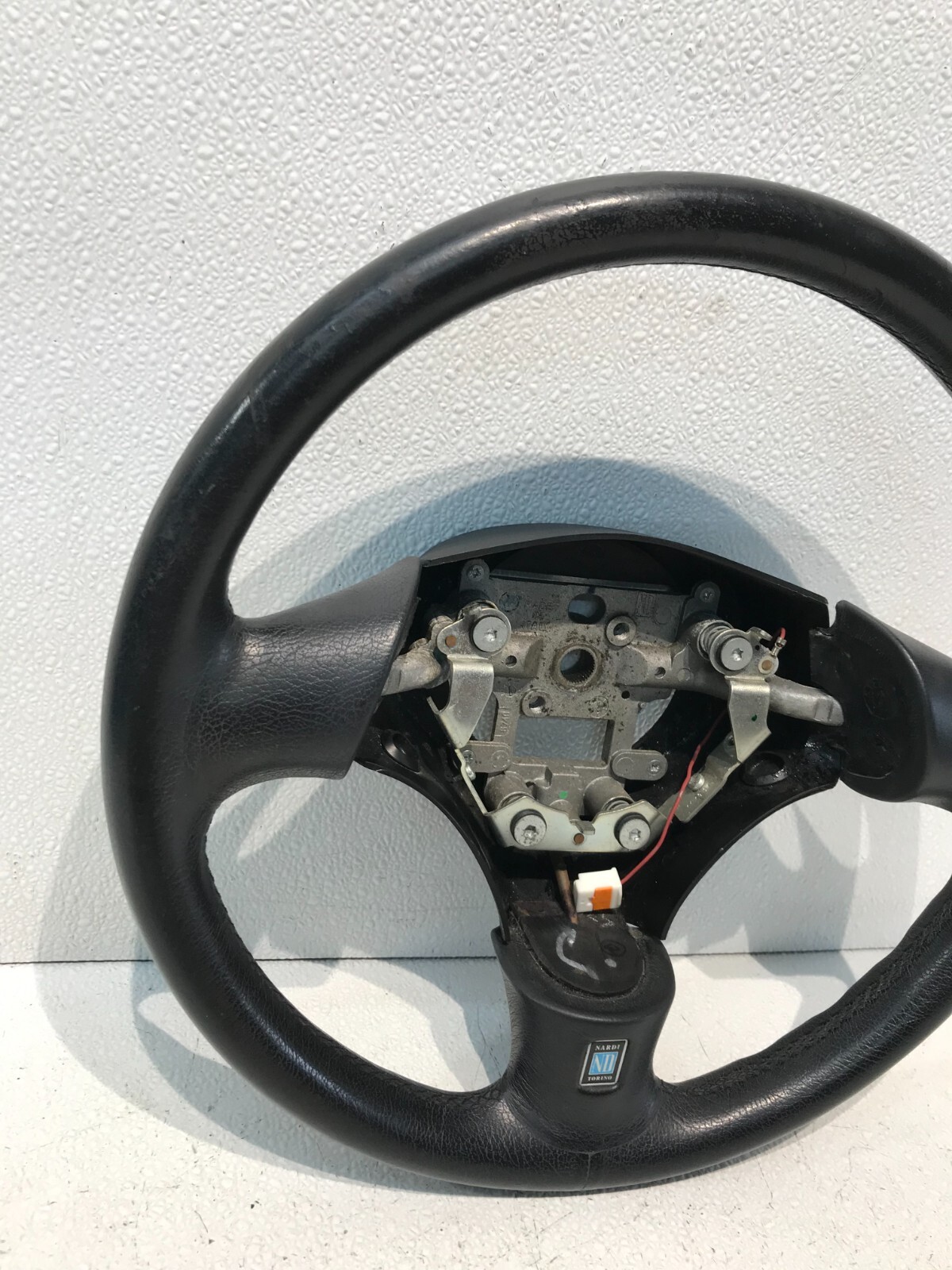 0105 Mazda Miata NB Nardi Torino Leather Steering Wheel (Black) Light