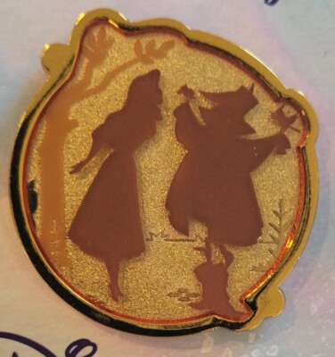 Disney Parks Pin Metal Magic Aurora Sleeping Beauty LE 2500 