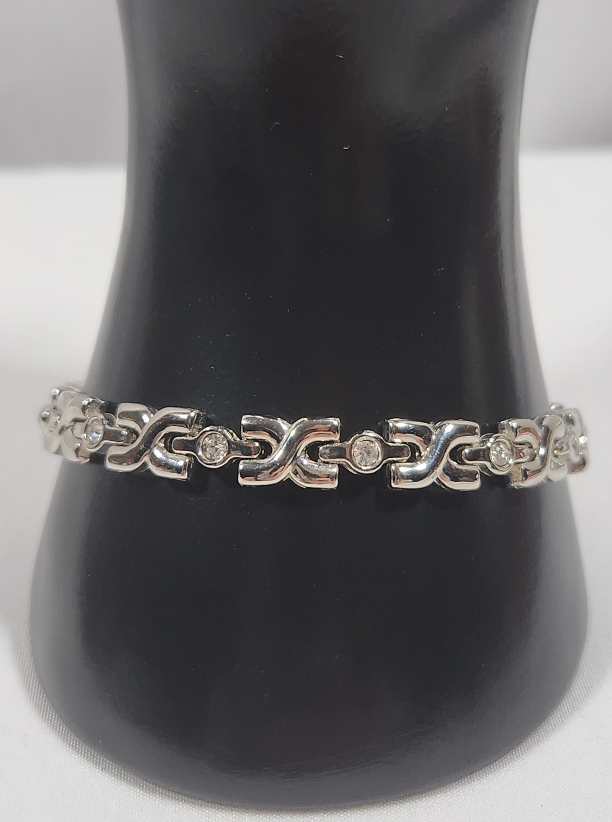 Vintage Silver X Design Tennis Bracelet with Cubic Zirconia Accents