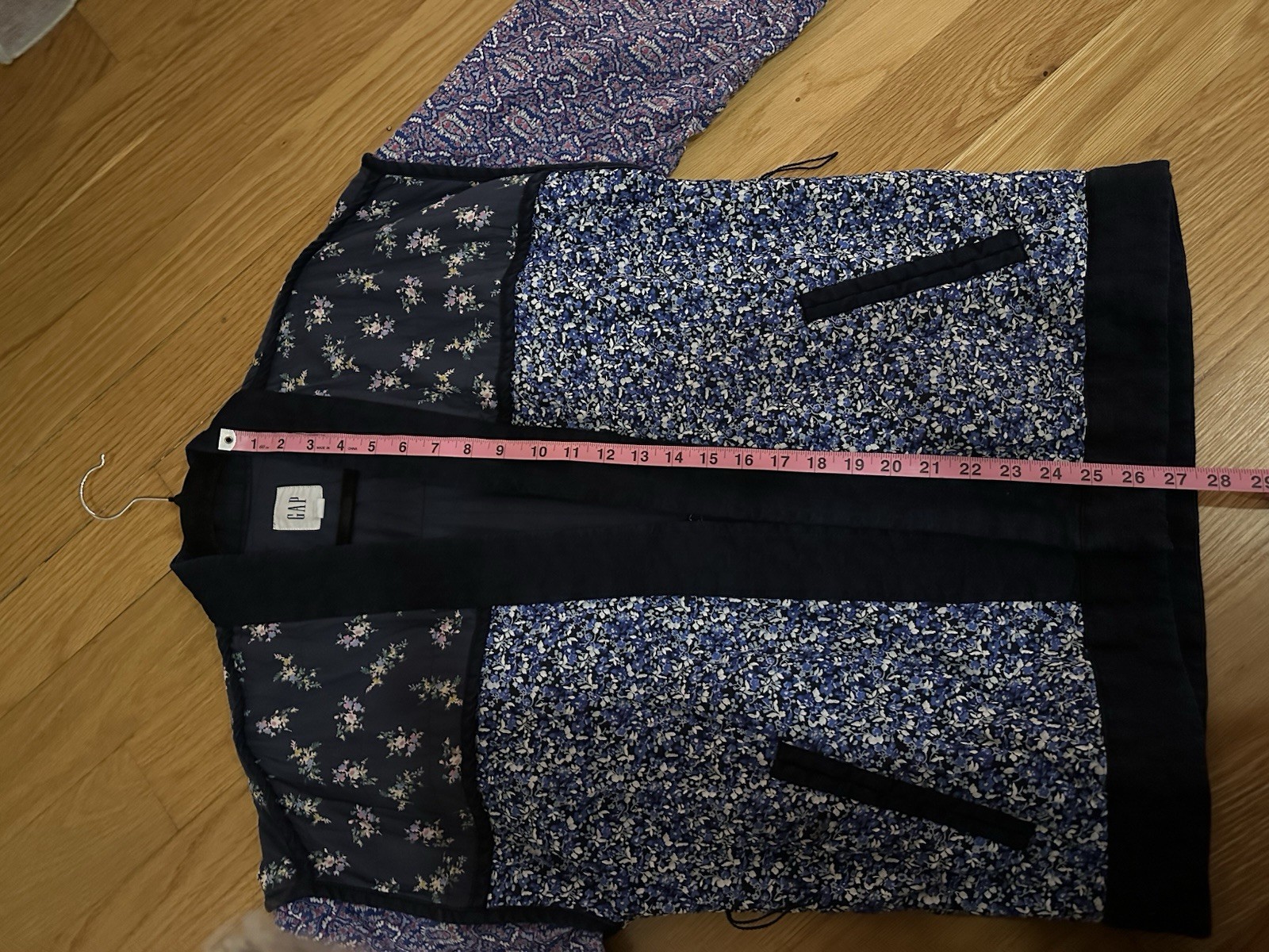 GAP patchwork quilted coat Size Small - image 6