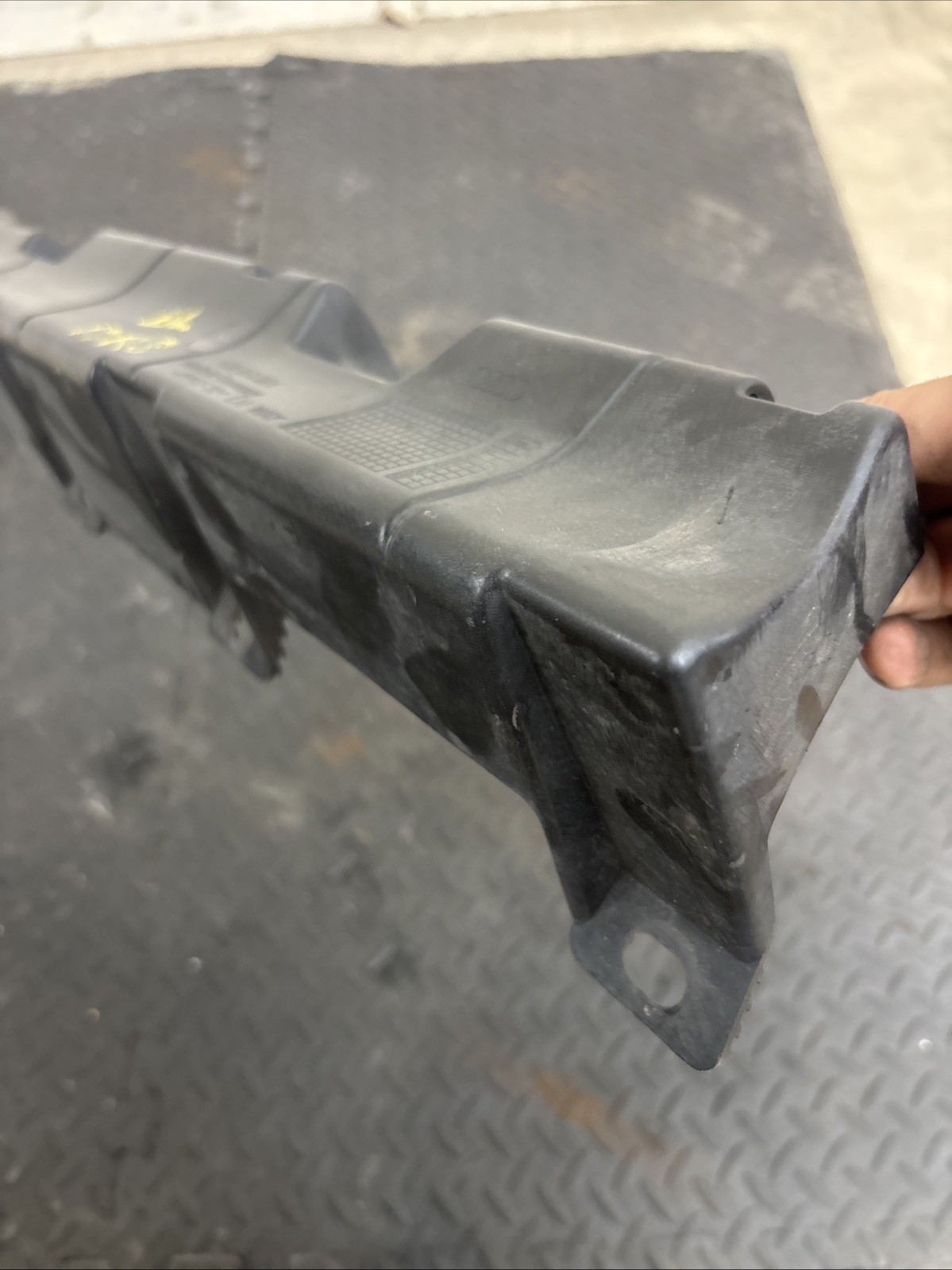 Audi R8 2017-2023 Left Side panel bracket