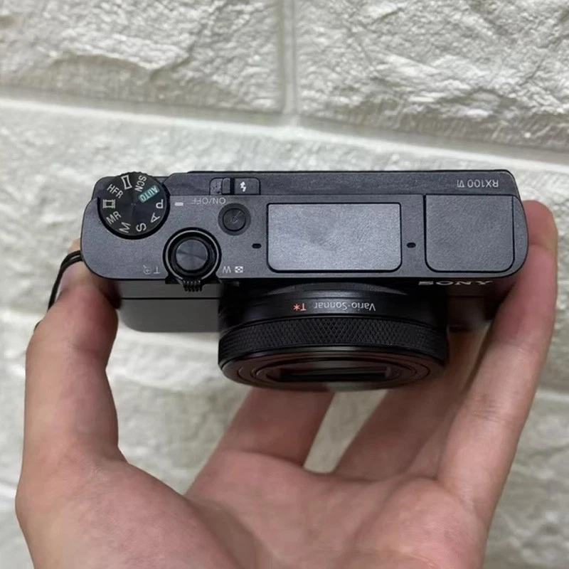 Sony Cyber - shot DSC - RX100 VI M6 20.1MP 4K Video Cam with English Interface - Image 3 of 4