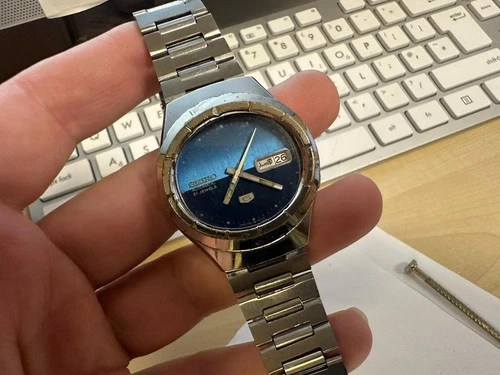 Vintage Seiko 5 Automatic 7019-5080 21J Day/Date Blue Dial