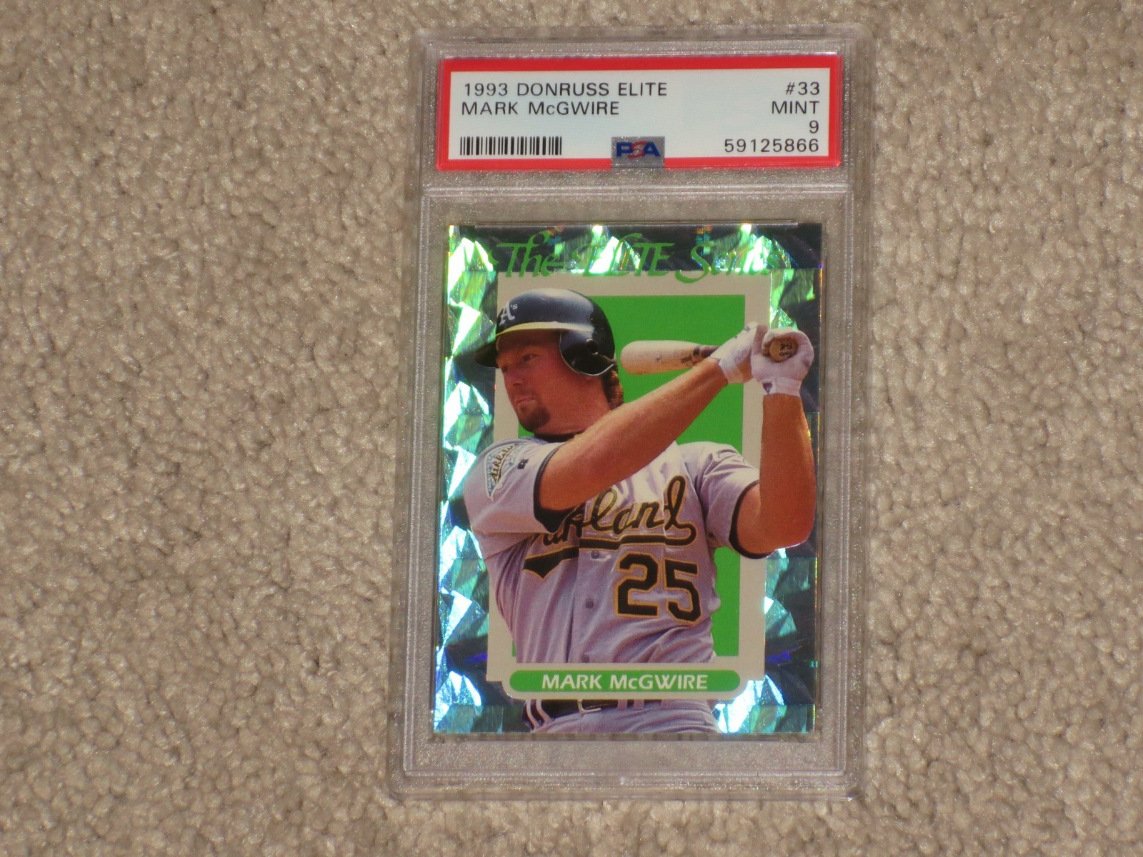 Mark McGwire 1992 Donruss Elite ICONIC Insert Card Numbered/10000 #33 PSA 9 MINT