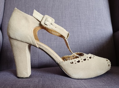 Clarks Dollar Craze Beige Suede T-Bar Peep-Toe High Heeled Sandals 9UK Wide Fit - Picture 5 of 9
