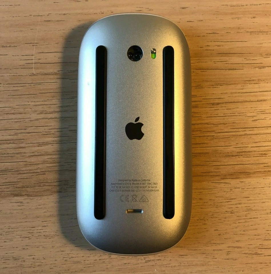 Magic Mouse 2 - Plateado - A1657 Foto 4 de 4