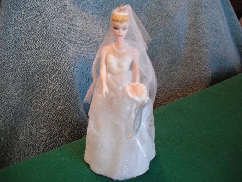 1997 Handcrafted Hallmark Keepsake Ornament Wedding Day Barbie-IOB
