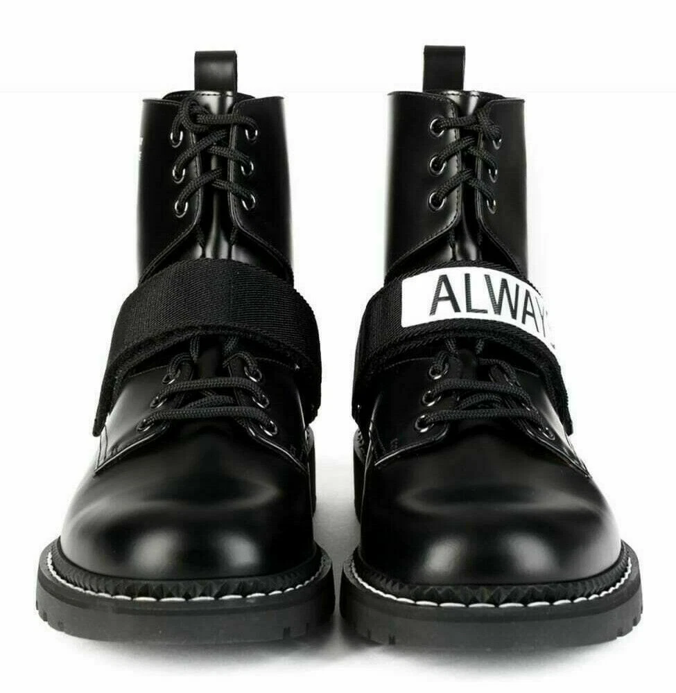 Valentino always store boots