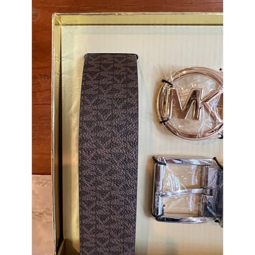 Juego de cinturón Michael Kors 4 en 1 imitación cuero marrón dorado plata - Imagen 5 de 7