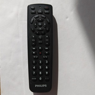 Philips SRP1103/27 Universal Remote Control 3-Device TV CBL DVD Tested Works