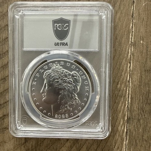 New Release!!Ultra Breaks Legends III 2025 PCGS MS70 Morgan/Peace Dollar