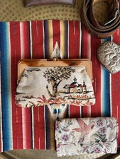 Vintage woven oriental clam clasp small clutch handbag
