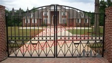 Automatic Gate / Bi fold Gates / Garden Gate/ Driveway Gate /Sliding Gate