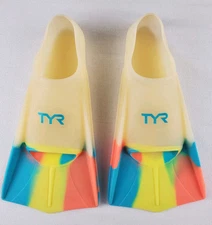 TYR Stryker Silicone Fin Sz Small Men's 5/6 Women's 6.5-7.5 Short Blade Trainer