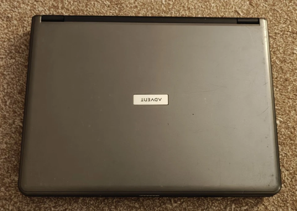 Advent 7211 2.16GHz 15.4'' Laptop Linux Office Wifi 160GB HDD DVD Cheap - Image 3 of 4