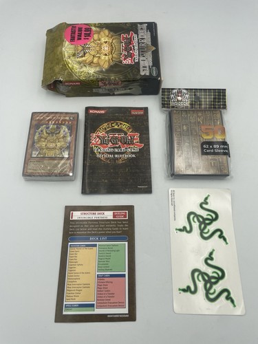Yu-Gi-Oh! Invincible Fortress Deck 2005 – Open Box Sealed Cards + Bonus Sleeves - Picture 2 of 8