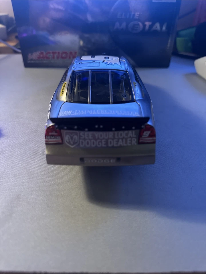 Kasey Kahne 2005 Dodge Dealers Metal Series Elite - Image 4 of 4