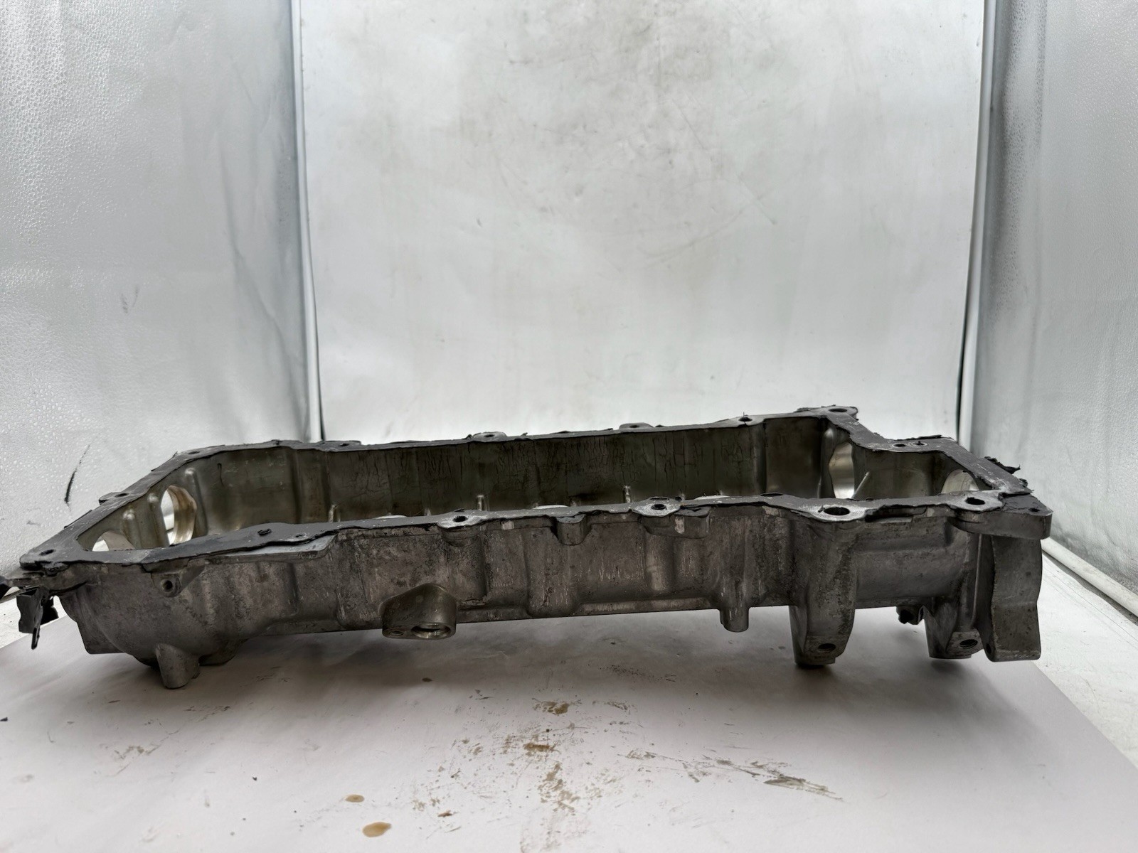 2014-2022 Maserati Ghibli Levante 3.0 V6 ENGINE RIGHT CYLINDER HEAD VALVE COVER