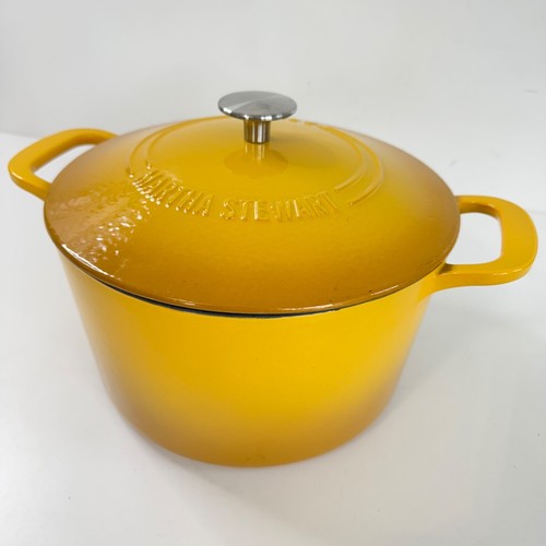 Horno holandés MARTHA STEWART 7 cuartos amarillo ombre con tapa de hierro fundido esmaltado Gatwick - Imagen 12 de 14