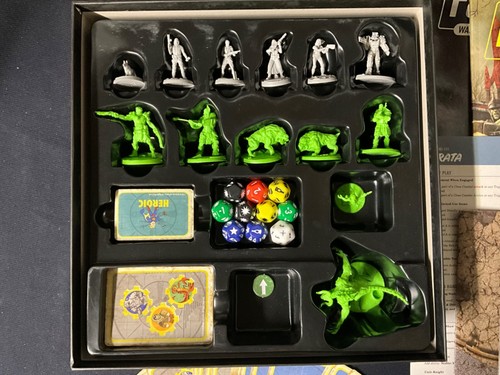 Fallout Wasteland Warfare 2 Player Starter Set + Martian - Picture 3 of 3