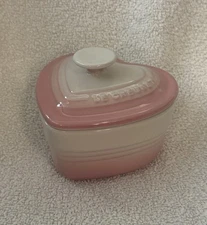 Le Creuset Ramekin D’Amour with Lid Ombré Pink Heart New In Box From Japan